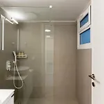A Cozy Modern With Sunny Balcony Near Center *