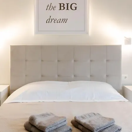 Brand New Spotless 1Br 5 Min Walk To Center Garden Balcony Ehomes Greece * Kalamáta