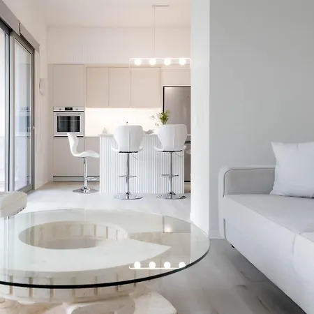 Brand New Spotless 1Br 5 Min Walk To Center Garden Balcony Ehomes Greece Kalamáta