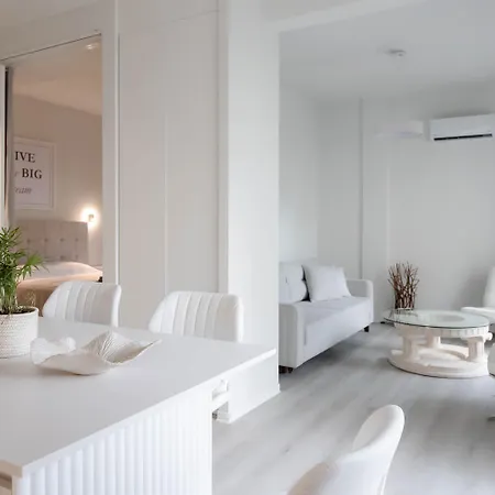 Brand New Spotless 1Br 5 Min Walk To Center Garden Balcony Ehomes Greece