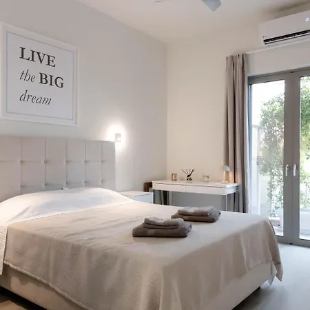 Appartement Brand New Spotless 1Br 5 Min Walk To Center Garden Balcony Ehomes Greece Kalamáta