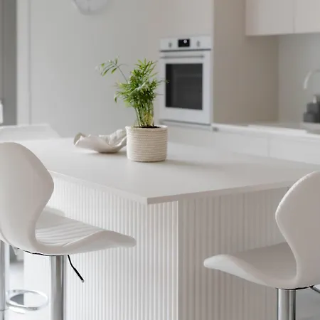 Brand New Spotless 1Br 5 Min Walk To Center Garden Balcony Ehomes Greece