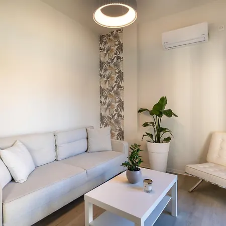 A Homes Greece - Balcony Apartment Kalamata