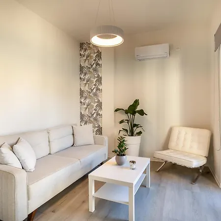 A Homes Greece - Balcony Apartment Kalamata