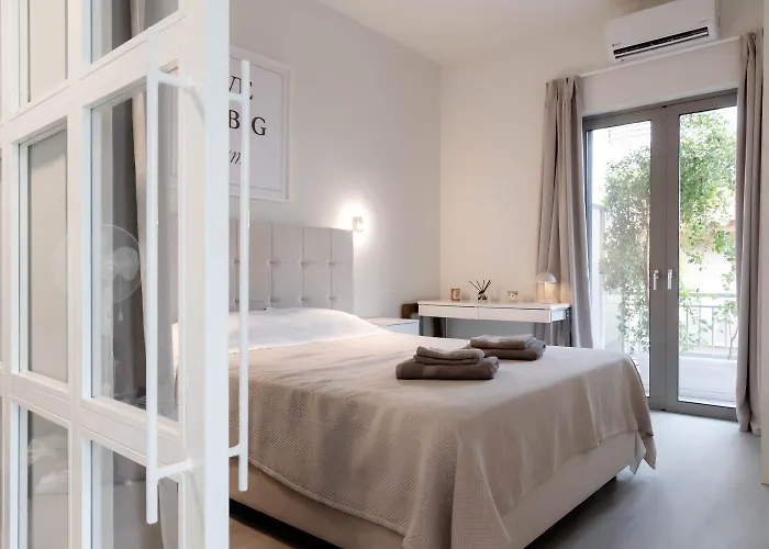 Apartment A Cozy Modern With Sunny Balcony Near Center Kalamata