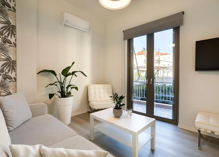 Apartment A Cozy Modern With Sunny Balcony Near Center Kalamata