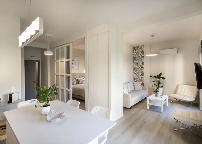 Apartment A Cozy Modern With Sunny Balcony Near Center Kalamata